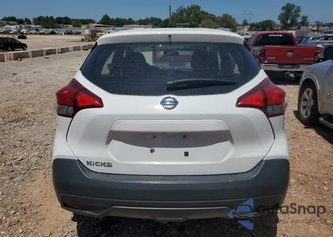 2018 Nissan Kicks S из США, поврежденный, VIN 3N1CP5CU5JL511604